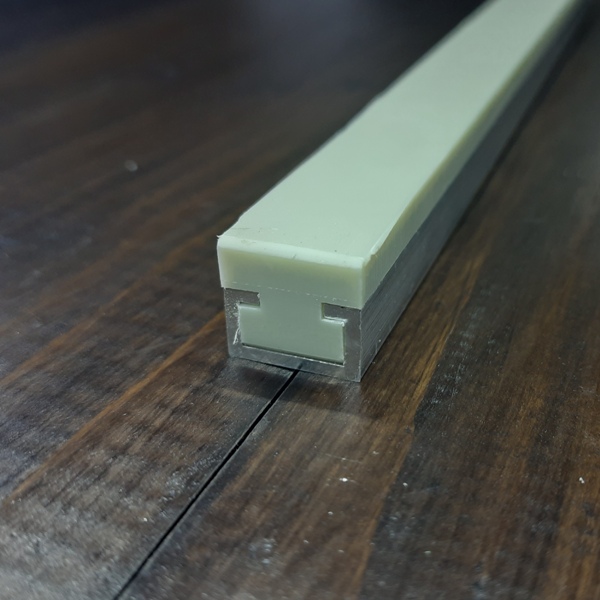 повзун з площадкою до т трека 18х11 повзун з площадкою до т трека 18х11