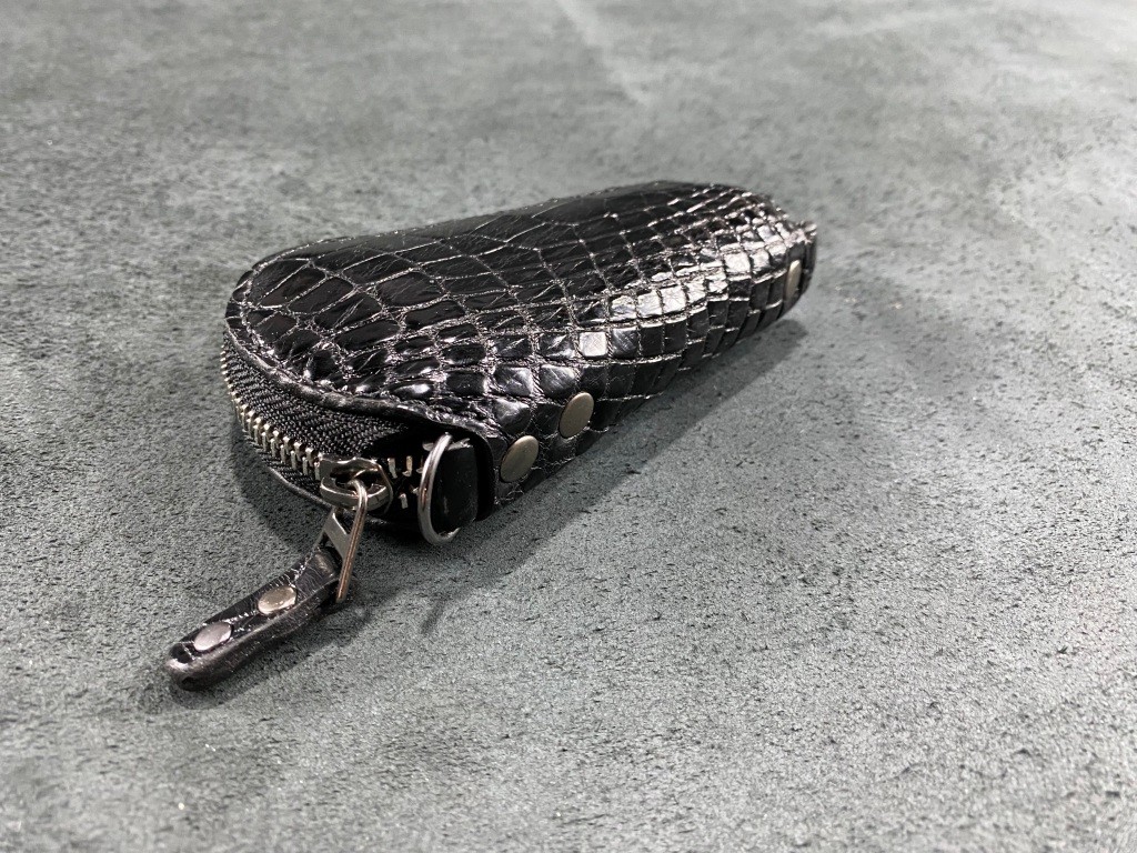 Шкіряна ключниця та брелок для зберігання чіпа домофона зі шкіри крокодила