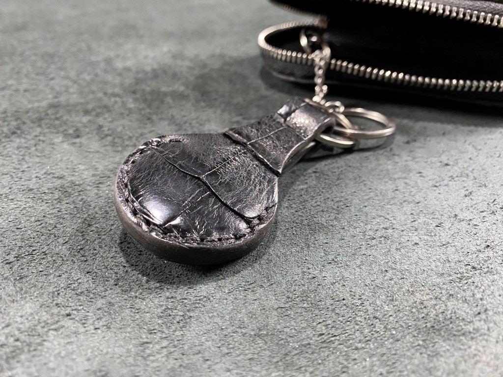 Шкіряна ключниця та брелок для зберігання чіпа домофона зі шкіри крокодила